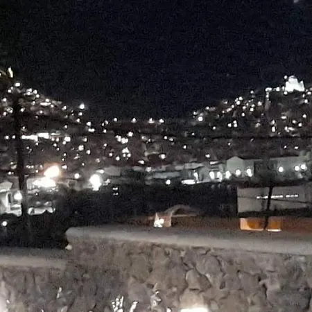 Onverra Villa Rozia
